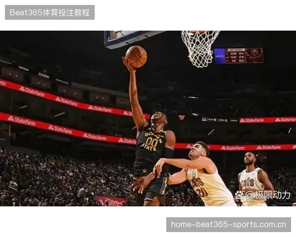 NBA骑士外线连续三分点燃比赛，激战加剧让人热血沸腾